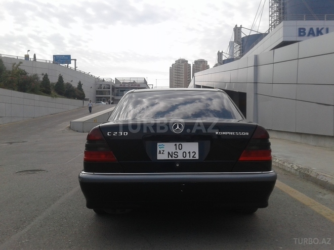 Mercedes C 230 1999, 211,000 km - 2.3 l - Bakı