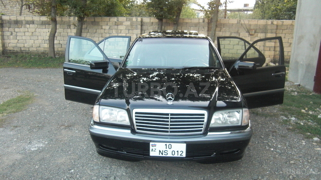 Mercedes C 230 1999, 211,000 km - 2.3 l - Bakı