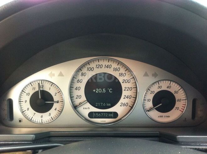 Mercedes E 320 2002, 156,000 km - 3.2 л - Bakı