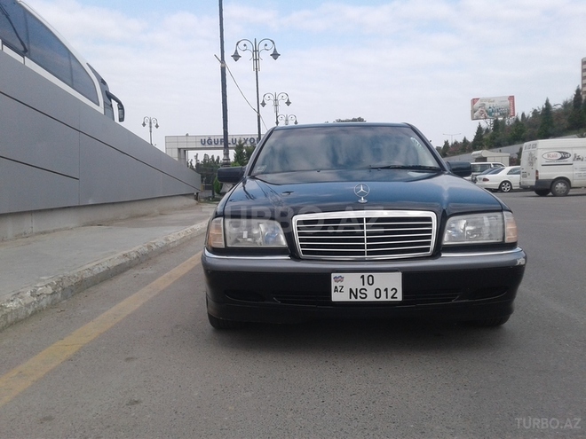 Mercedes C 230 1999, 211,000 km - 2.3 l - Bakı