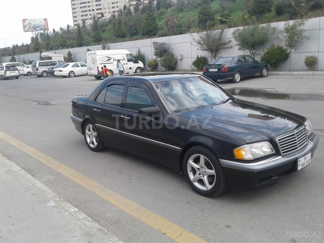 Mercedes C 230 1999, 211,000 km - 2.3 l - Bakı
