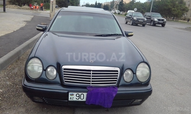 Mercedes E 240 1998, 260,000 km - 2.4 l - Sumqayıt