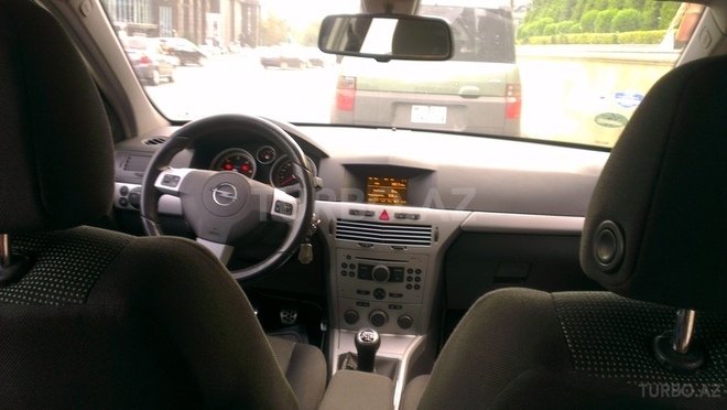 Opel Astra 2005, 286,000 km - 1.9 l - Bakı
