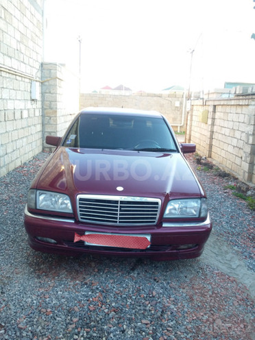 Mercedes C 220 1998, 286,000 km - 2.2 l - Bakı