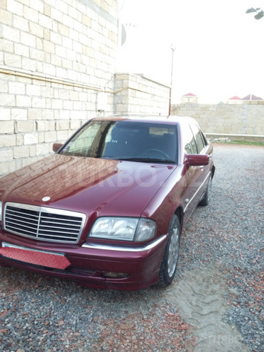 Mercedes C 220 1998, 286,000 km - 2.2 l - Bakı
