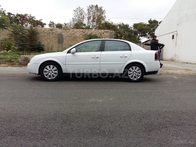 Opel Vectra 2004, 210,000 km - 2.2 l - Bakı