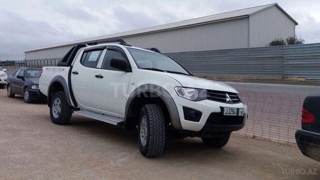 Mitsubishi L200 2014, 62,767 km - 2.5 л - Bakı