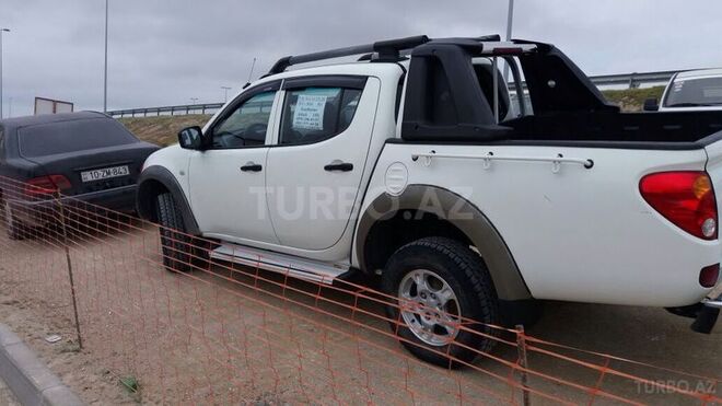 Mitsubishi L200 2014, 62,767 km - 2.5 л - Bakı