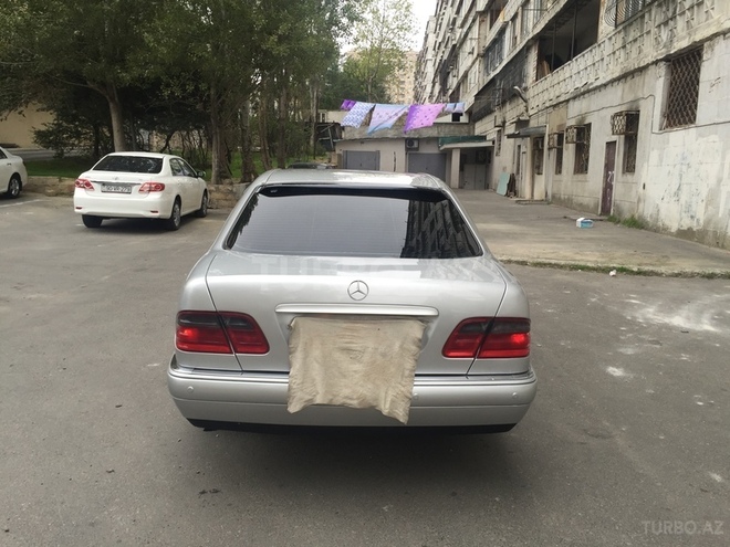Mercedes E 230 1996, 25,000 km - 2.3 l - Bakı