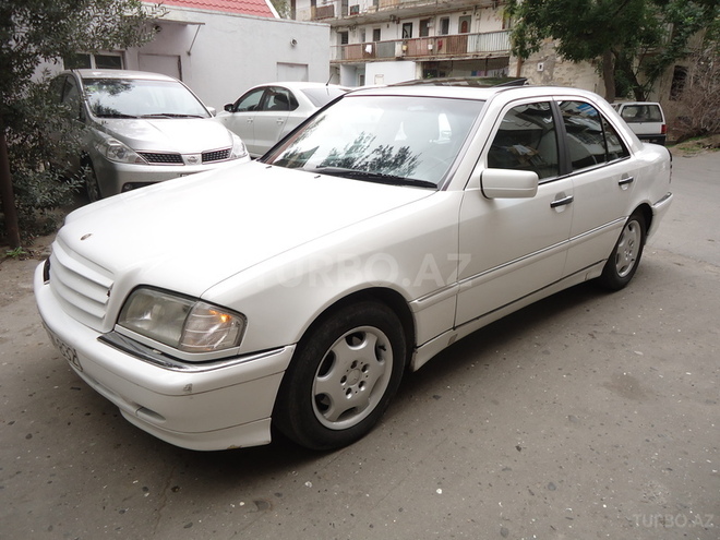 Mercedes C 230 2000, 126,766 km - 2.3 l - Bakı