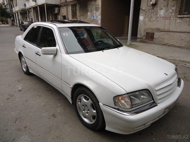 Mercedes C 230 2000, 126,766 km - 2.3 l - Bakı