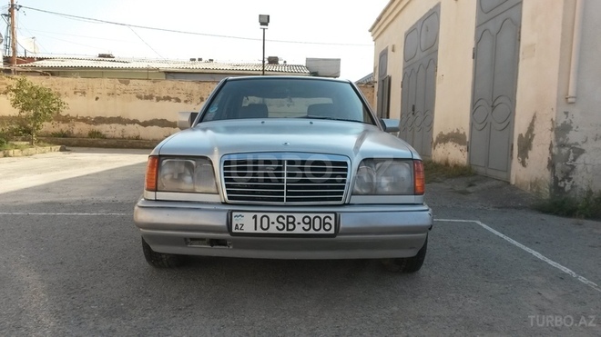 Mercedes E 250 1993, 456,723 km - 2.5 л - Bakı