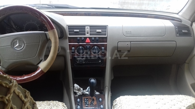 Mercedes C 230 1999, 250,000 km - 2.3 l - Bakı