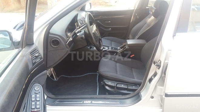 BMW 528 2000, 225,000 km - 2.8 l - Bakı