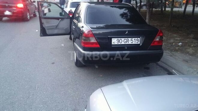 Mercedes C 180 1995, 250,000 km - 1.8 l - Bakı