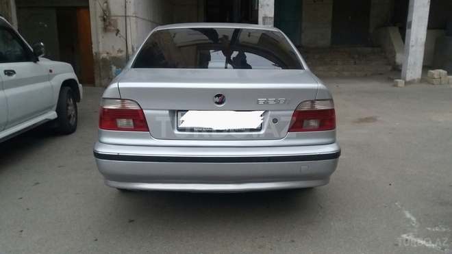 BMW 528 2000, 228,000 km - 2.8 l - Bakı