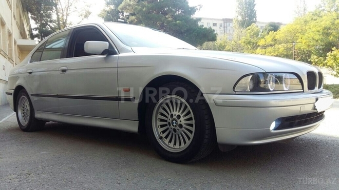 BMW 528 2000, 228,000 km - 2.8 l - Bakı
