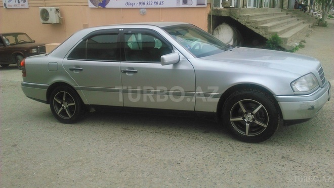 Mercedes C 180 1995, 270,000 km - 1.8 l - Bakı