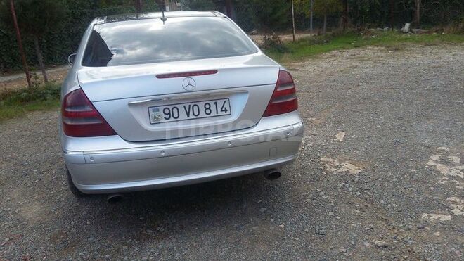 Mercedes E 270 2002, 318,000 km - 0.3 л - Bakı