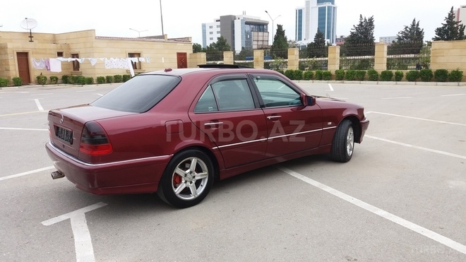 Mercedes C 240 1998, 237,000 km - 2.4 l - Sumqayıt