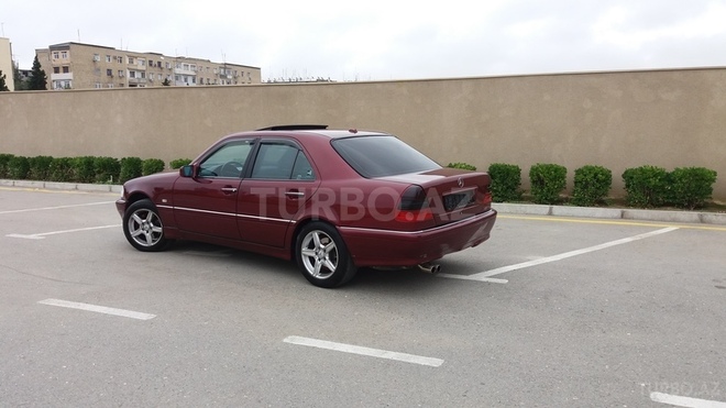 Mercedes C 240 1998, 237,000 km - 2.4 l - Sumqayıt
