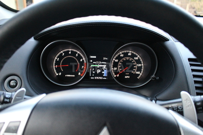 Mitsubishi Outlander 2010, 76,000 km - 3.0 л - Bakı