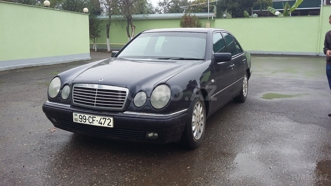 Mercedes E 220 1999, 252,000 km - 2.2 l - Biləsuvar