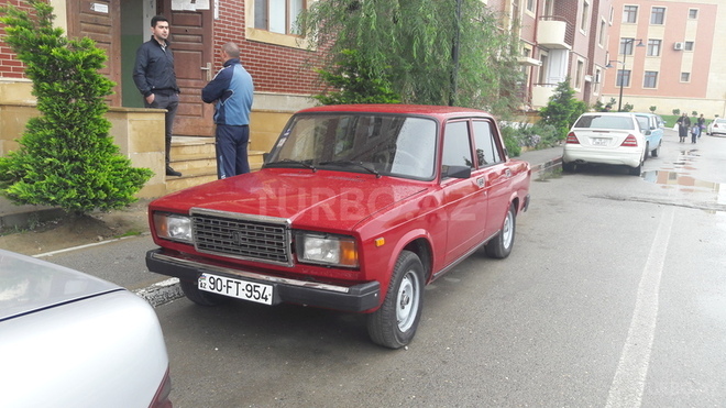 LADA (VAZ) 2107 2005, 167,000 km - 1.6 л - Bakı