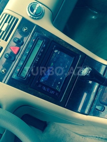 Mercedes E 240 1999, 188,000 km - 2.4 l - Bakı