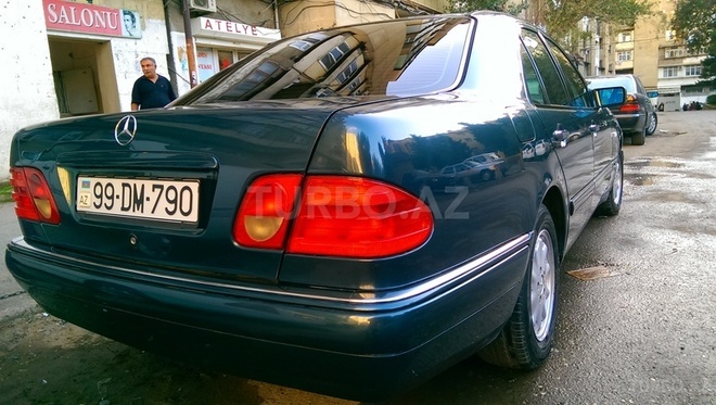 Mercedes E 290 1998, 240,000 km - 2.9 l - Bakı