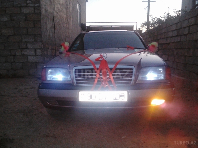 Mercedes C 180 1993, 319,000 km - 1.8 l - Bakı