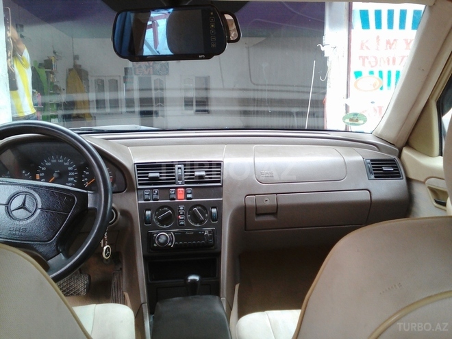 Mercedes C 180 1993, 319,000 km - 1.8 l - Bakı