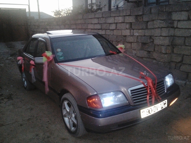 Mercedes C 180 1993, 319,000 km - 1.8 l - Bakı