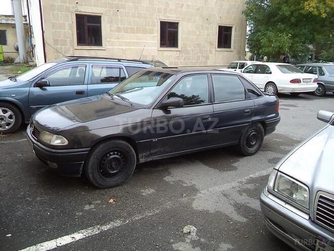 Opel Astra 1996, 223,279 km - 1.6 l - Bərdə