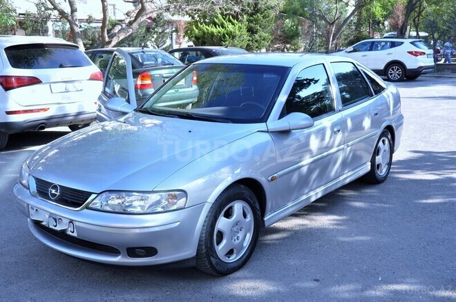Opel Vectra 1999, 305,000 km - 1.8 l - Bakı