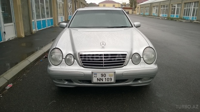 Mercedes E 320 2001, 173,787 km - 3.2 l - Bakı