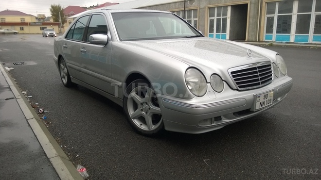 Mercedes E 320 2001, 173,787 km - 3.2 l - Bakı