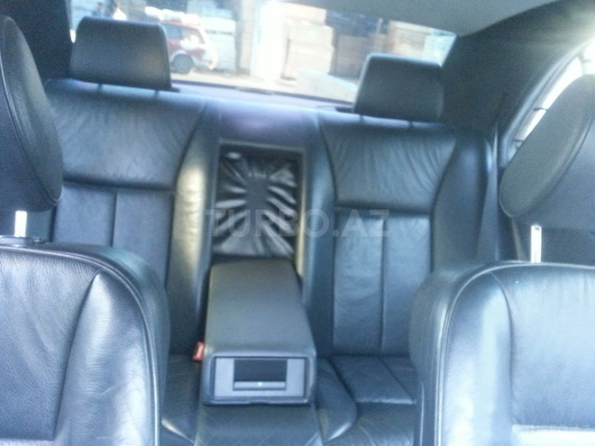 Mercedes E 240 1998, 268,300 km - 2.4 л - Bakı