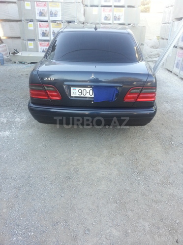 Mercedes E 240 1998, 268,300 km - 2.4 л - Bakı