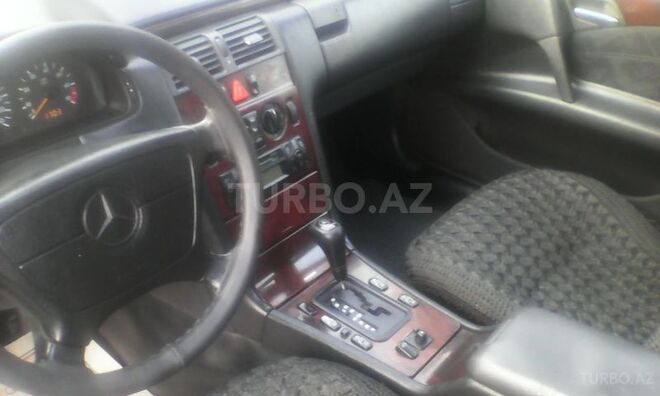 Mercedes E 230 1997, 212,800 km - 2.3 l - Gəncə