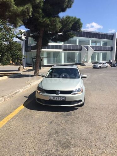 Volkswagen Jetta 2011, 100,000 km - 2.5 l - Bakı