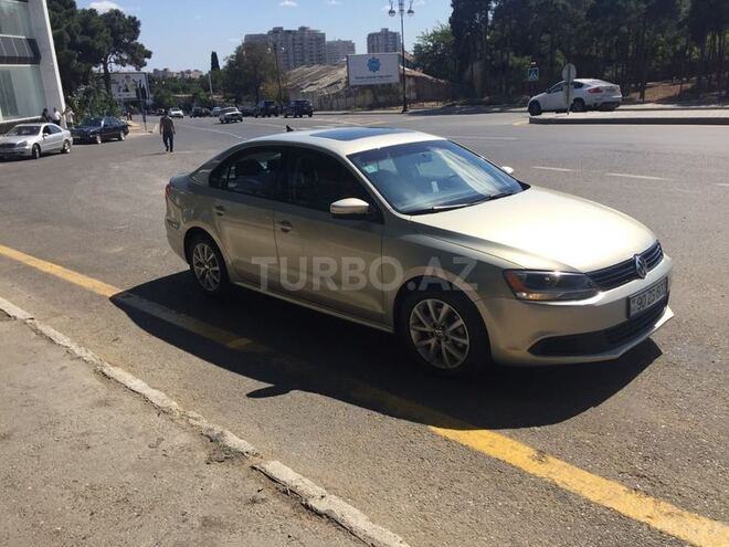 Volkswagen Jetta 2011, 100,000 km - 2.5 l - Bakı