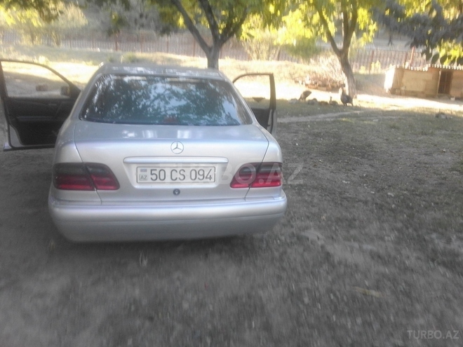 Mercedes E 280 1996, 351,123 km - 2.8 l - Sumqayıt