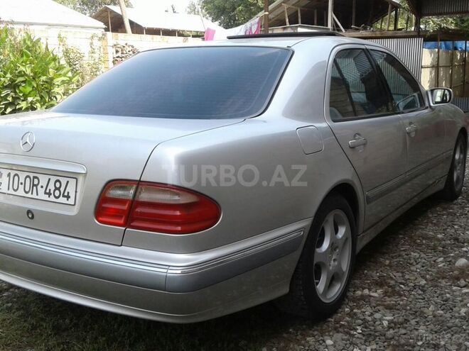 Mercedes E 240 2000, 148,000 km - 2.4 л - Ağcabədi