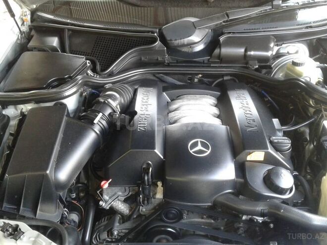 Mercedes E 240 2000, 148,000 km - 2.4 л - Ağcabədi