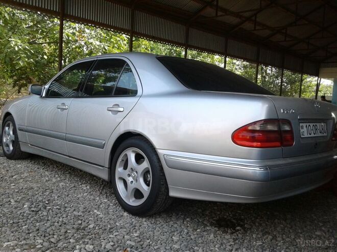Mercedes E 240 2000, 148,000 km - 2.4 л - Ağcabədi