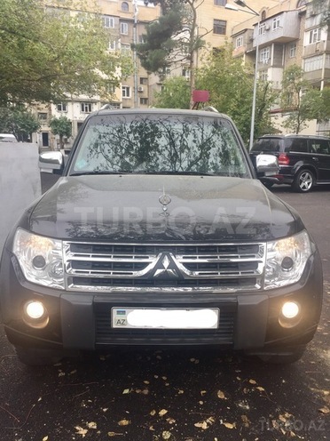 Mitsubishi Pajero 2011, 43,000 km - 3.5 л - Bakı