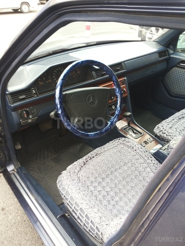 Mercedes E 220 1995, 444,444 km - 2.2 l - Bakı