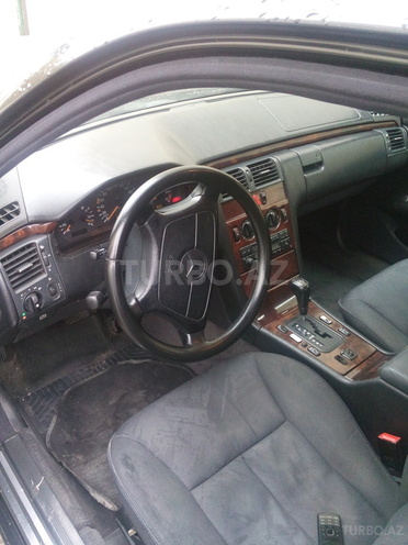 Mercedes E 200 1997, 590,000 km - 2.0 l - Bakı