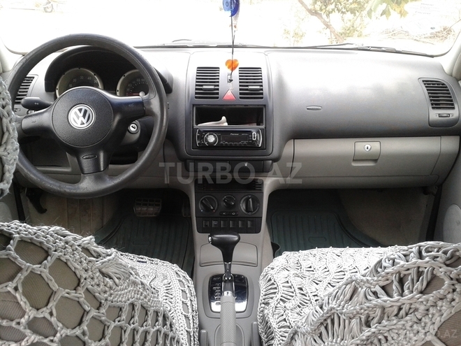 Volkswagen Polo 2001, 230,000 km - 1.4 l - Bakı